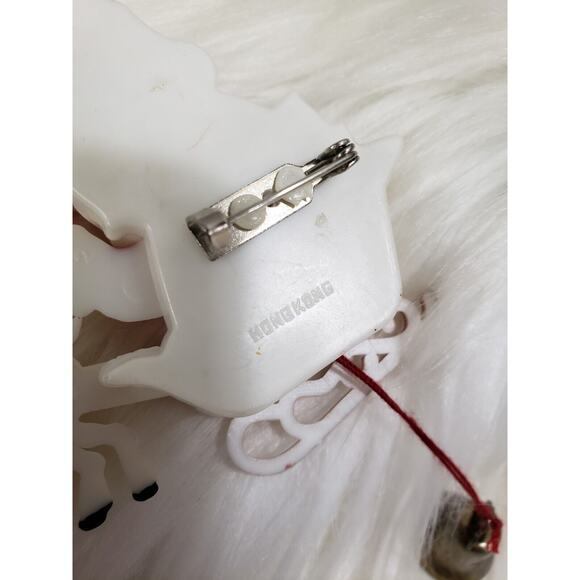 Vintage Santa Reindeer Pull Pin Movable Santa Plastic Jewelry Hong Kong Brooch‎ - Picture 5 of 6